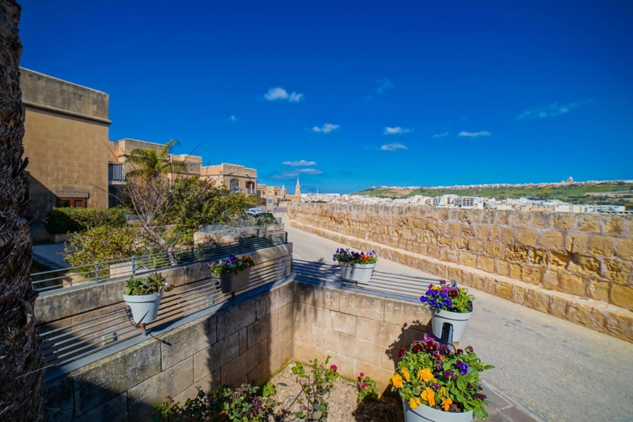 Harbour Views Duplex Maisonette With Jacuzzi Hot Tub Mgarr Dış mekan fotoğraf