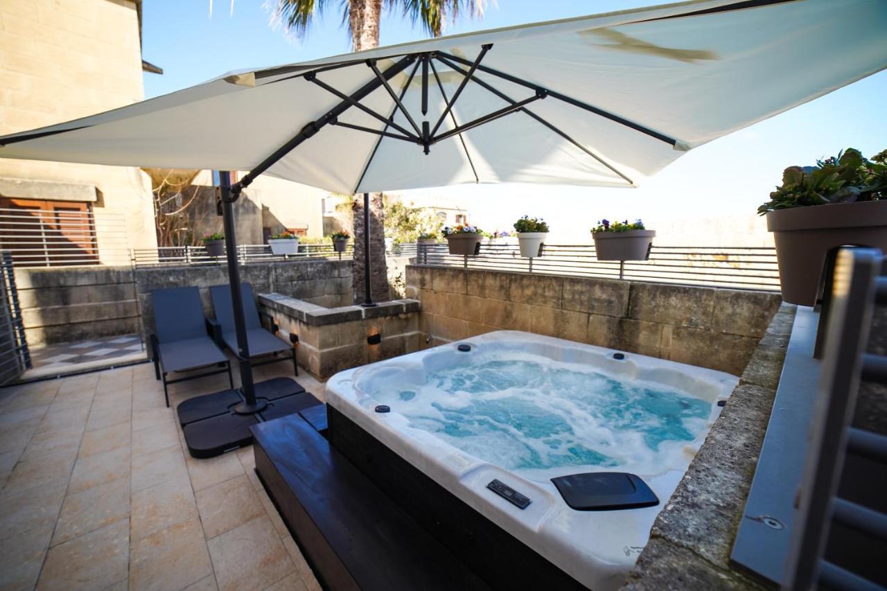 Harbour Views Duplex Maisonette With Jacuzzi Hot Tub Mgarr Dış mekan fotoğraf